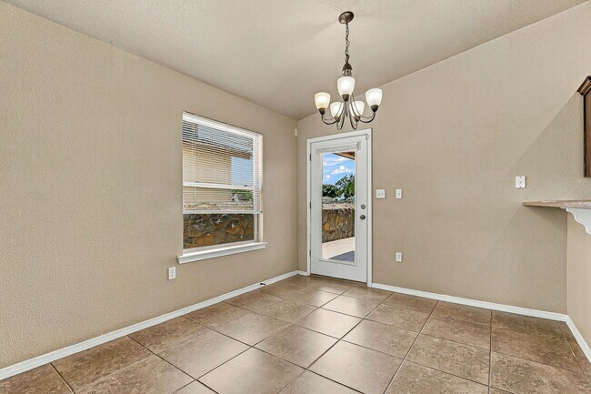 Building Photo - 14352 S Cave Ave