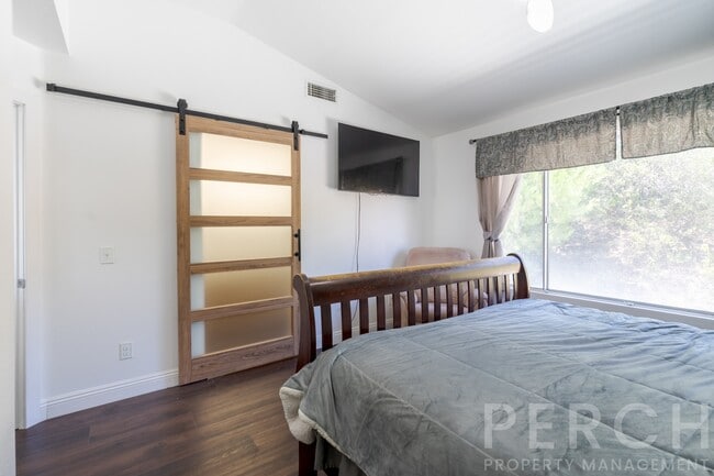 Building Photo - 3770 Dunbarton Way