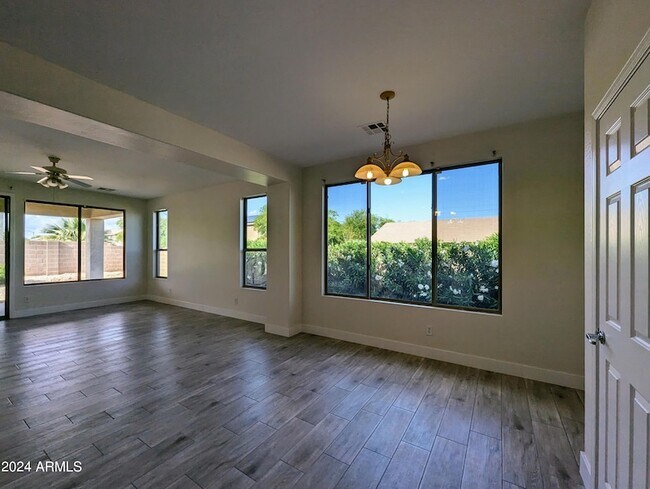 Building Photo - 15432 W Tasha Cir