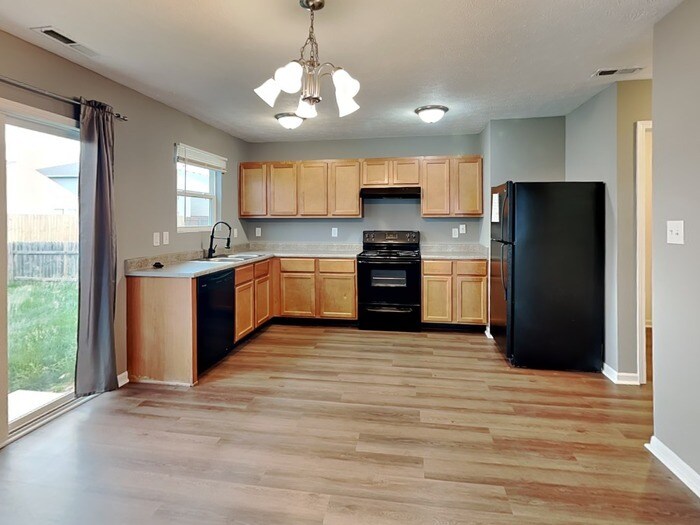 Building Photo - 2832 Wolfgang Way