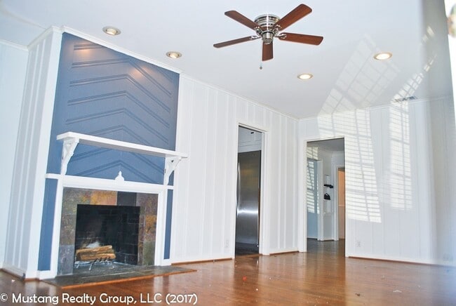 Building Photo - 6203 Penrose Ave