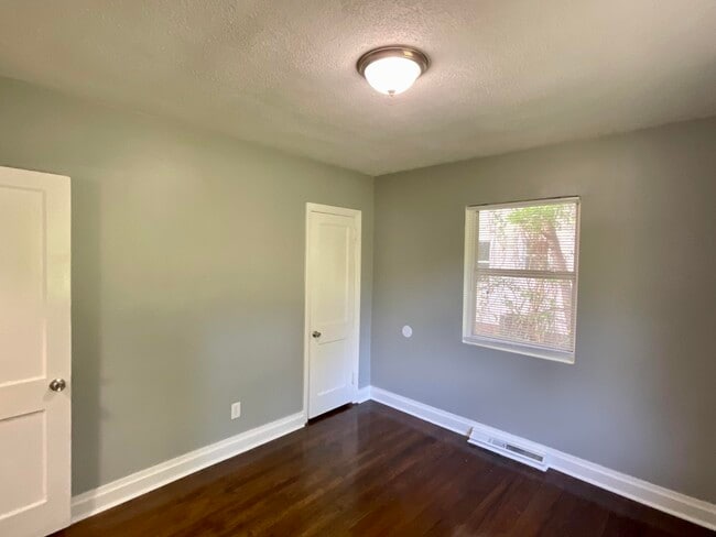 Building Photo - 2717 Margaret Ct