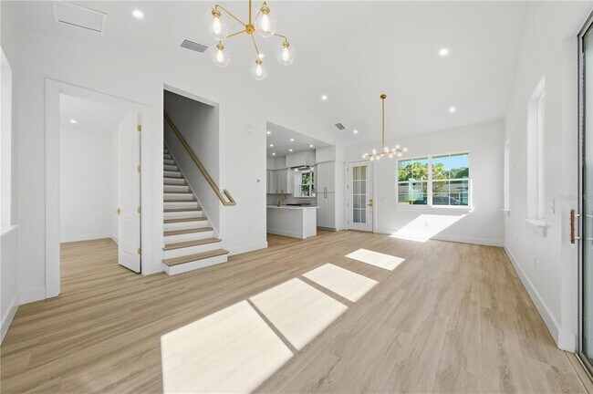 Building Photo - 1514 Wilson Ave