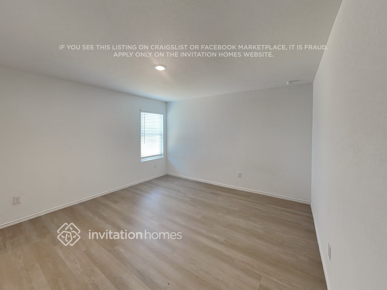 Building Photo - 4120 Waterfall Cv