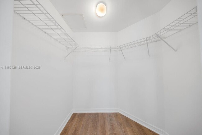 Building Photo - 9172 Collins Ave