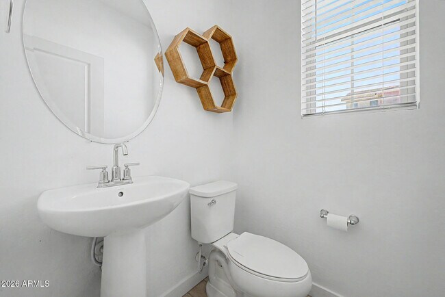 Building Photo - 3361 S 179th Dr