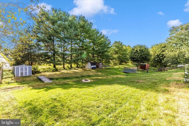 Building Photo - 105 Ridge Ave