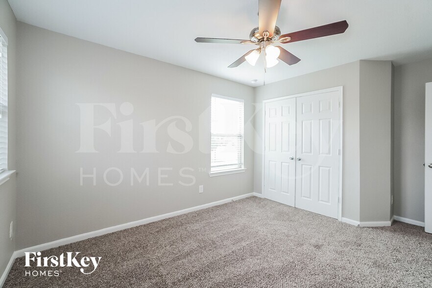 Building Photo - 14315 Cedar Pine Ct