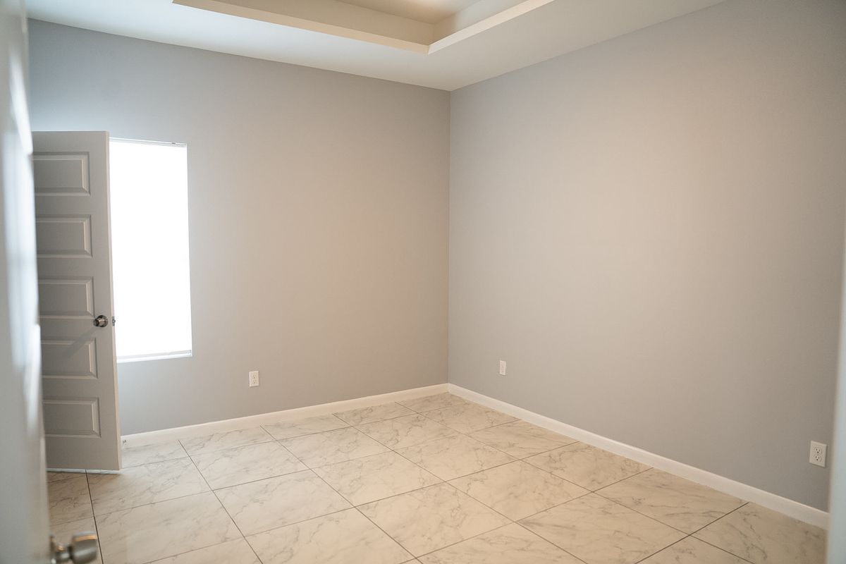 Building Photo - 1019 N Blair Ave