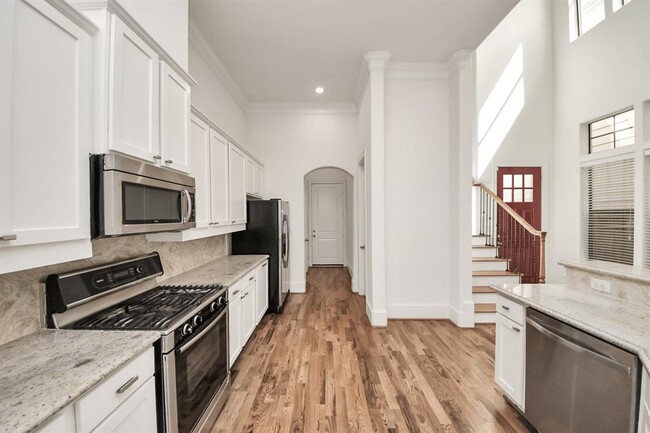 Building Photo - 5809 Kiam St