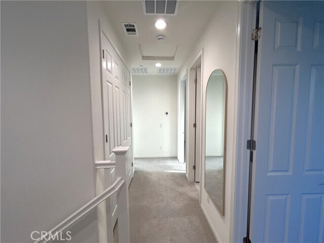 Building Photo - 16134 Paddock Ave