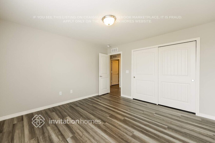 Building Photo - 11257 House Finch Ln