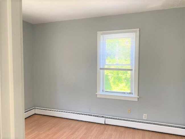 Building Photo - 74 Veazie St