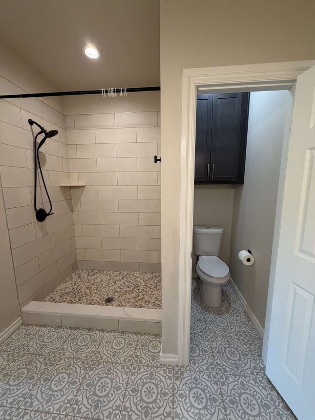 Building Photo - 3 Bed 2 Bath in NW OKC