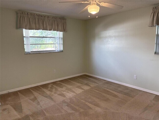 Building Photo - 1008 Lady Guinevere Dr