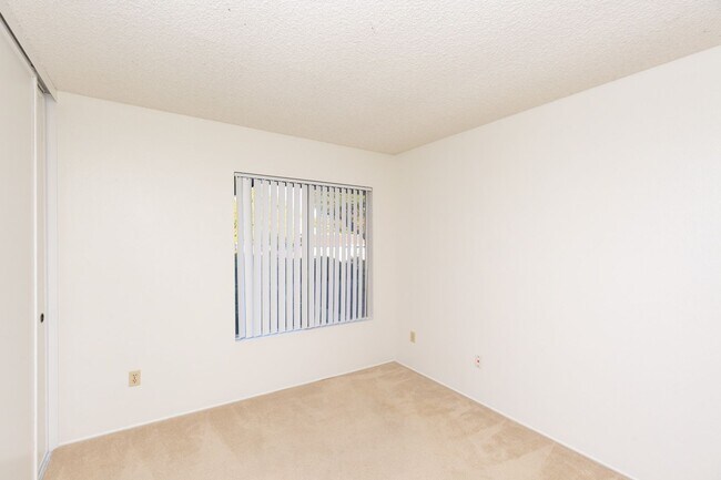 Building Photo - Single Story 3 Bed 2 Bath Home in Poway- Silverset Park