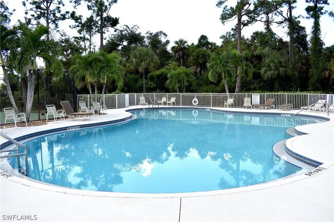 Building Photo - 354 Dover Pl