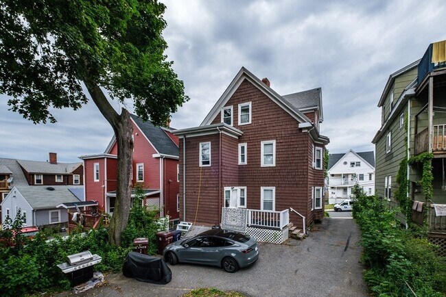 Building Photo - 14-16 Edith Ave-