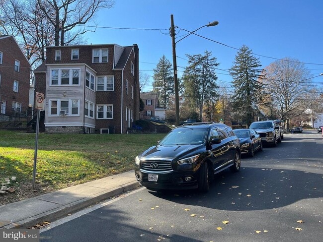 Building Photo - 8009 Garland Ave