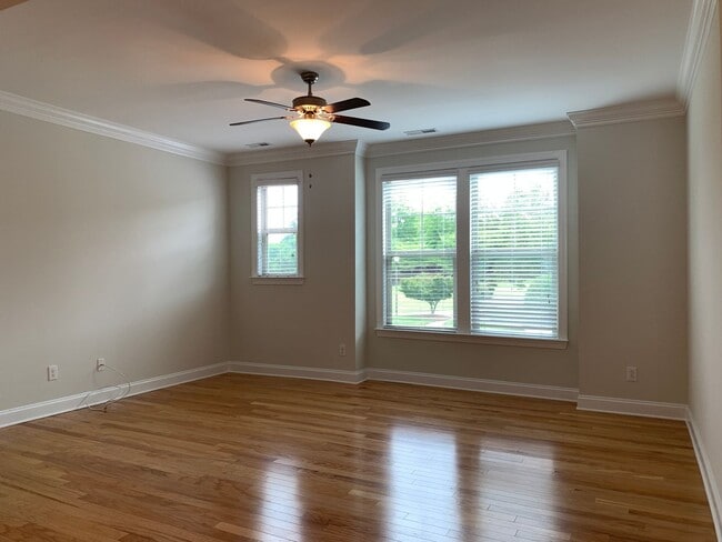 Building Photo - PRIME LOCATION, 3 Bedrooms Suites Apex TH Near HWY, Schools, Shops and Community Amenities!