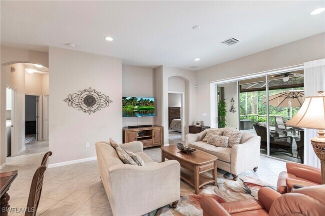 Building Photo - 3640 Lakeview Isle Ct