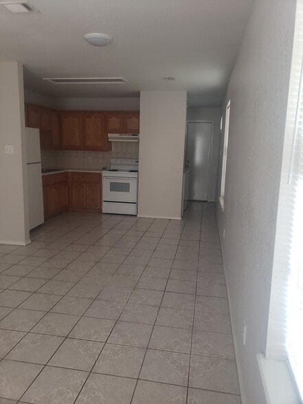 Primary Photo - 1710 Lexington Cir