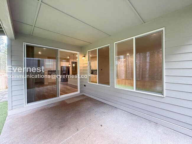 Building Photo - 33335 Crystal Ave SE