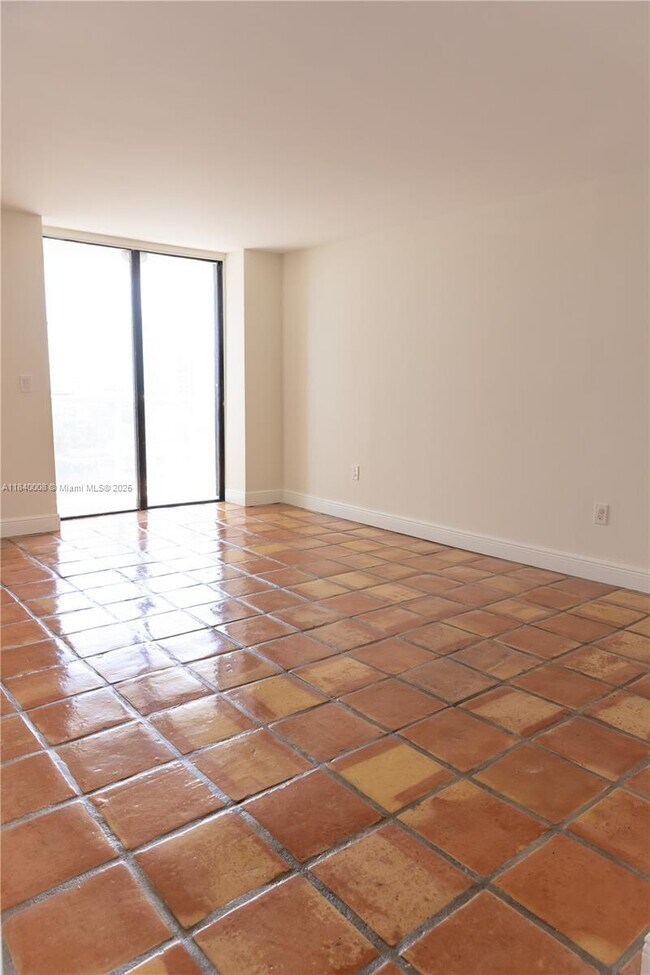 Building Photo - 6423 Collins Ave