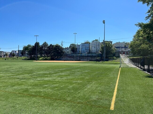 Building Photo - 71 W Eagle St