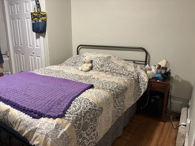 Building Photo - Charming 2BR in East Rock | Hot Water Included | Walk to Yale & SOM