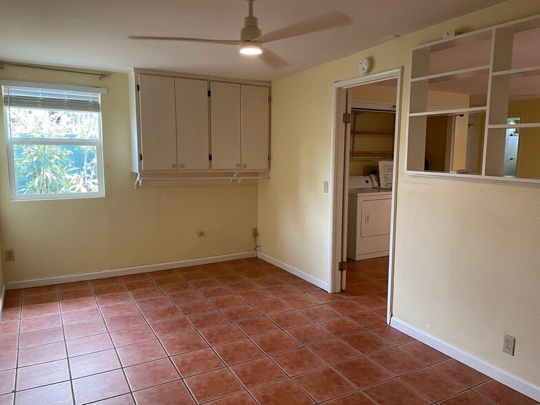 Bedroom - 166 Hauoli St