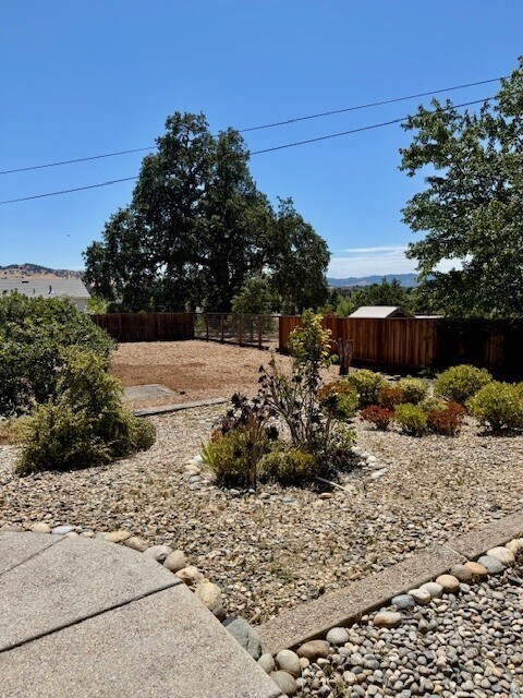 Building Photo - 5117 Myrtle Dr