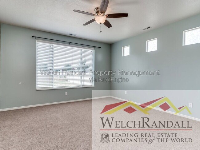Building Photo - 897 Oxford Dr