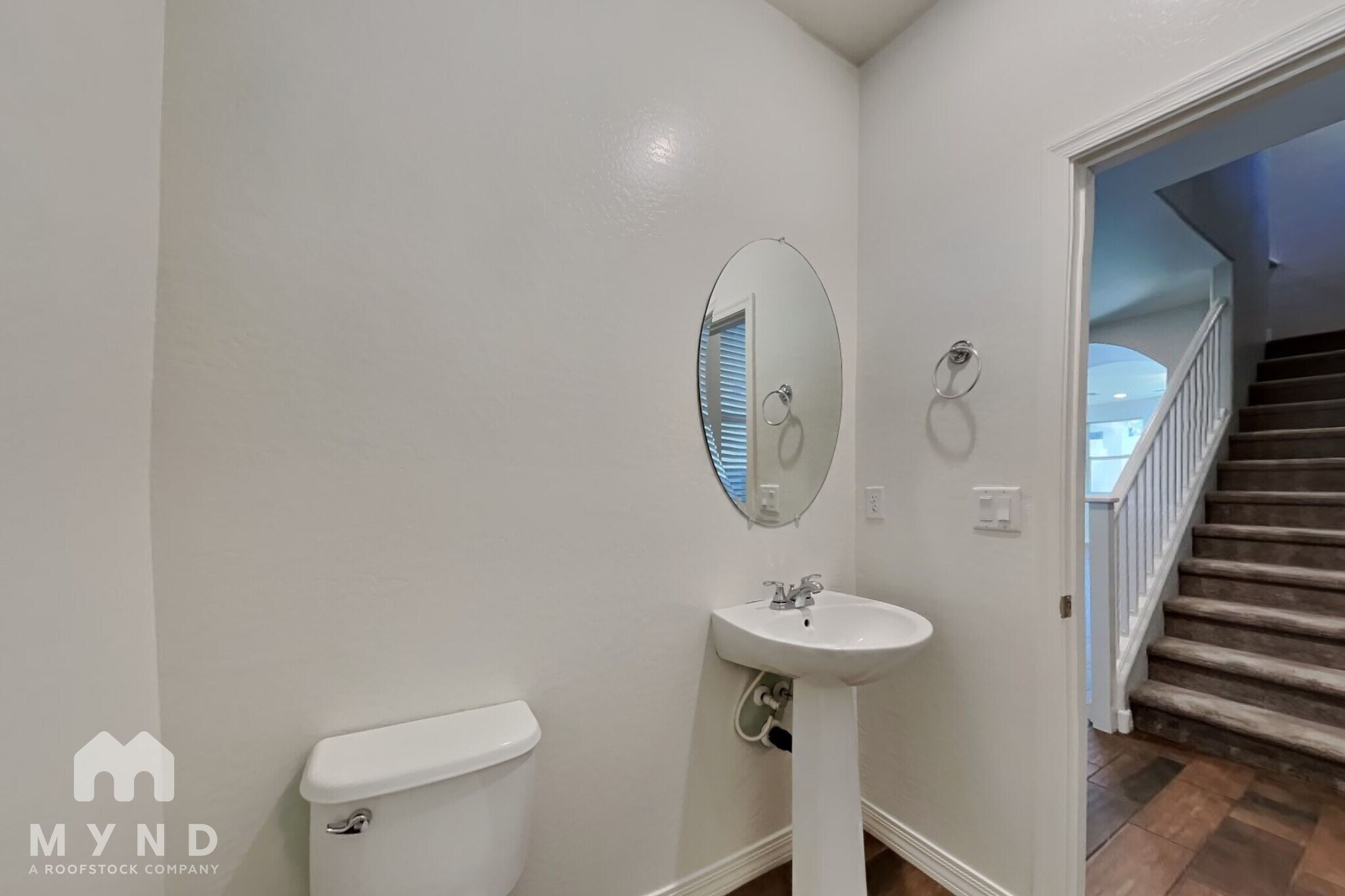 Building Photo - 421 N 119th Dr