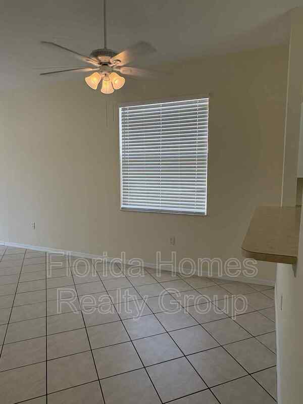 Building Photo - 3629 Pine Oak Cir