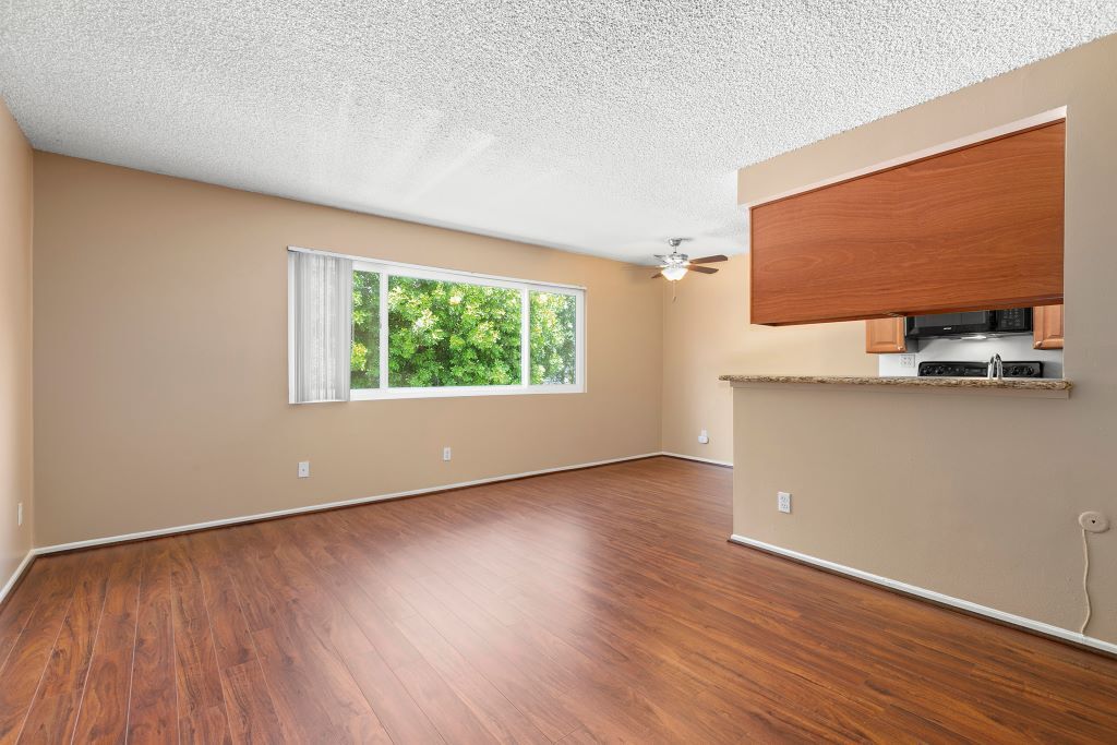 Lombardi Apartments Woodland Hills Ca Apartment Finder