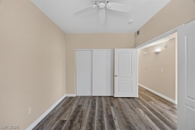 Building Photo - 9901 Trailwood Dr