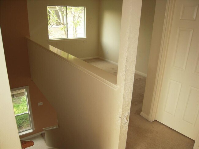 Building Photo - 4242 Daisy Meadow Dr