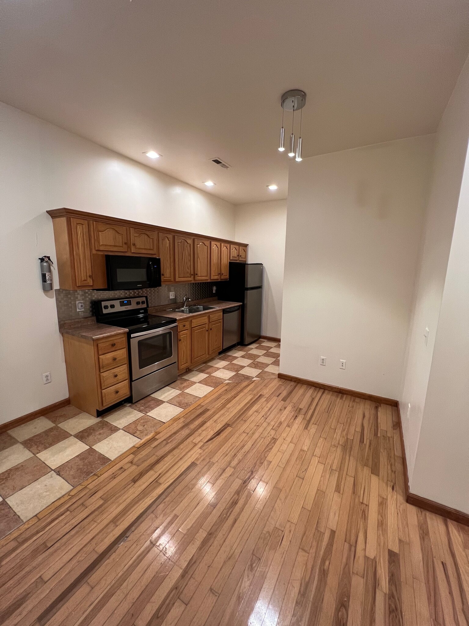 kitchen - 110 1/2 E 6th St