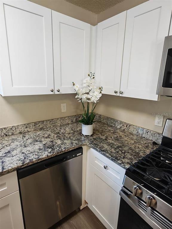 Building Photo - 1120 Union St S