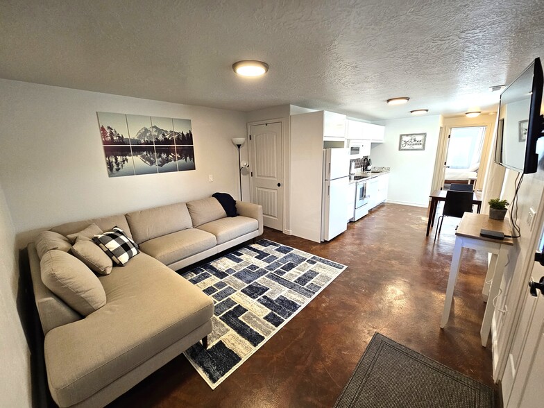 Building Photo - 1368 S 1050 W