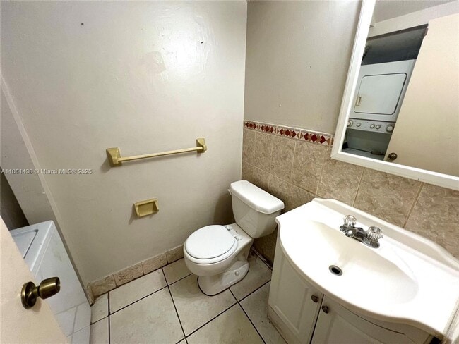 Building Photo - 2562 NW 52nd Ave