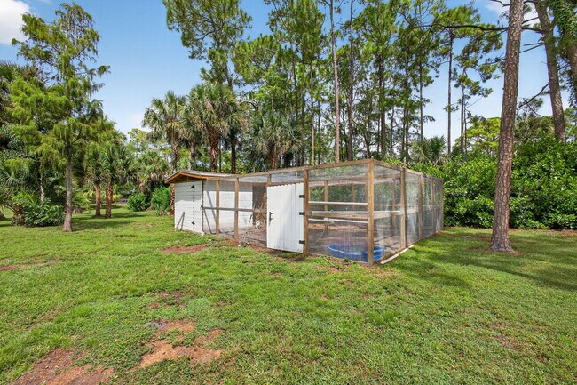 Building Photo - 16215 83rd Pl N