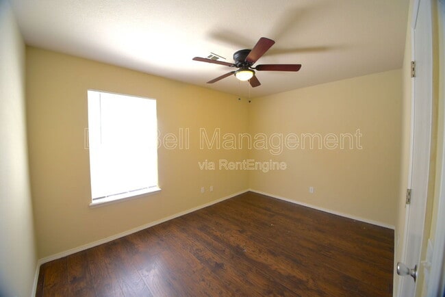 Building Photo - 89 W Fairlane Ct