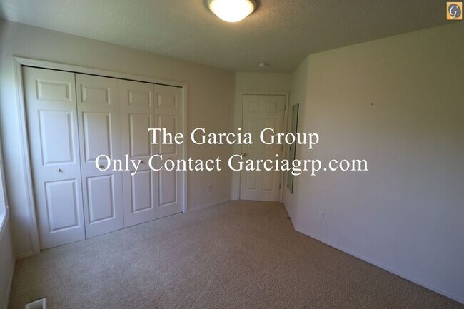 Building Photo - 8955 SW Iowa Dr