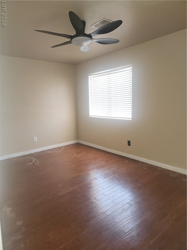 Building Photo - 564 Ridgeway Rd
