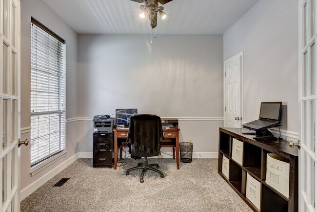 Building Photo - Beautiful home in the Woodlands