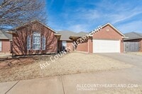 Building Photo - 2821 NW 170th St