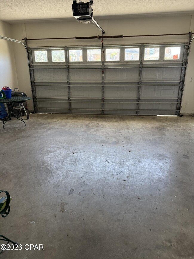 Building Photo - 7908 Sunset Ave