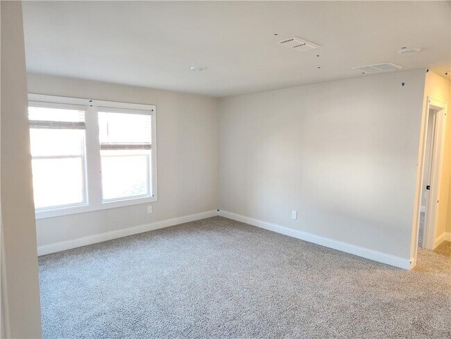 Building Photo - 1398 High Fls Ln